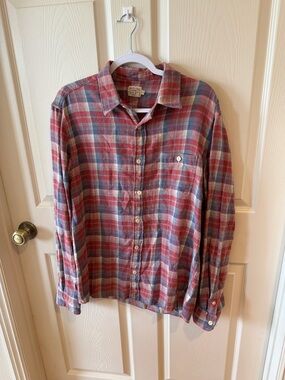 Faherty Red and Blue Plaid Button-Down Shirt Sz L.  Box38